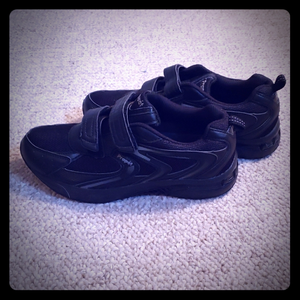Propet Black Velcro Shoes